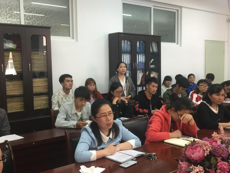 3 座谈会现场(三).jpg